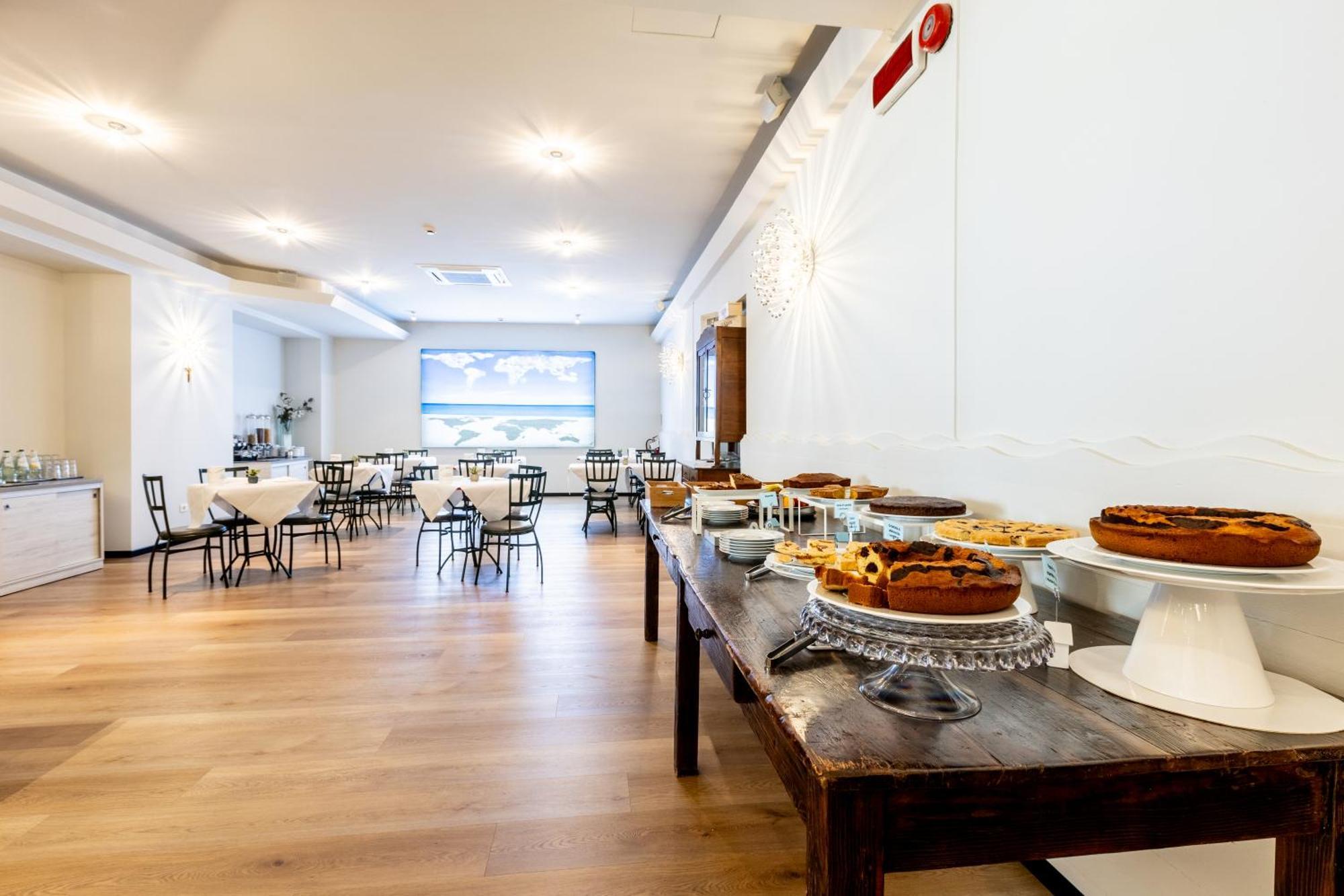 Astoria Hotel Pesaro Kültér fotó