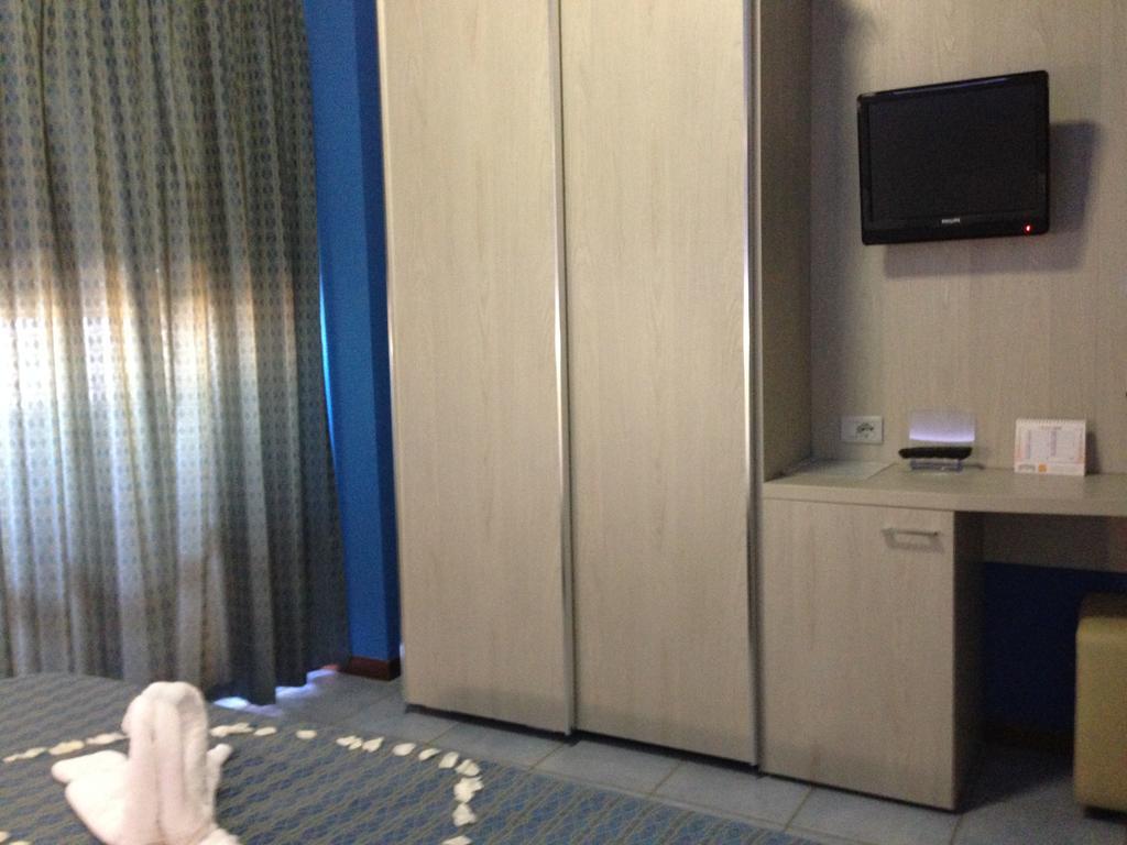 Astoria Hotel Pesaro Kültér fotó