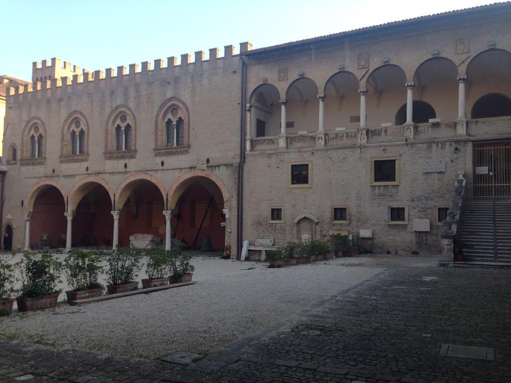Astoria Hotel Pesaro Kültér fotó