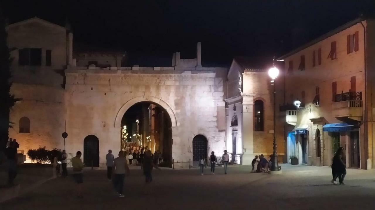Astoria Hotel Pesaro Kültér fotó